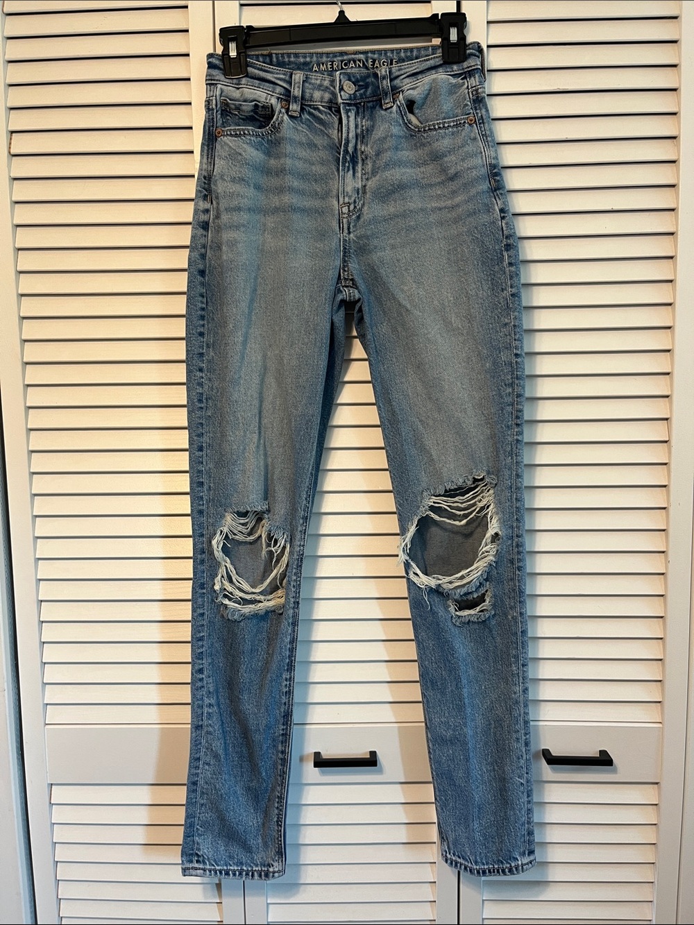 American Eagle Outfitters Light Blue Ripped Skinny Jeans